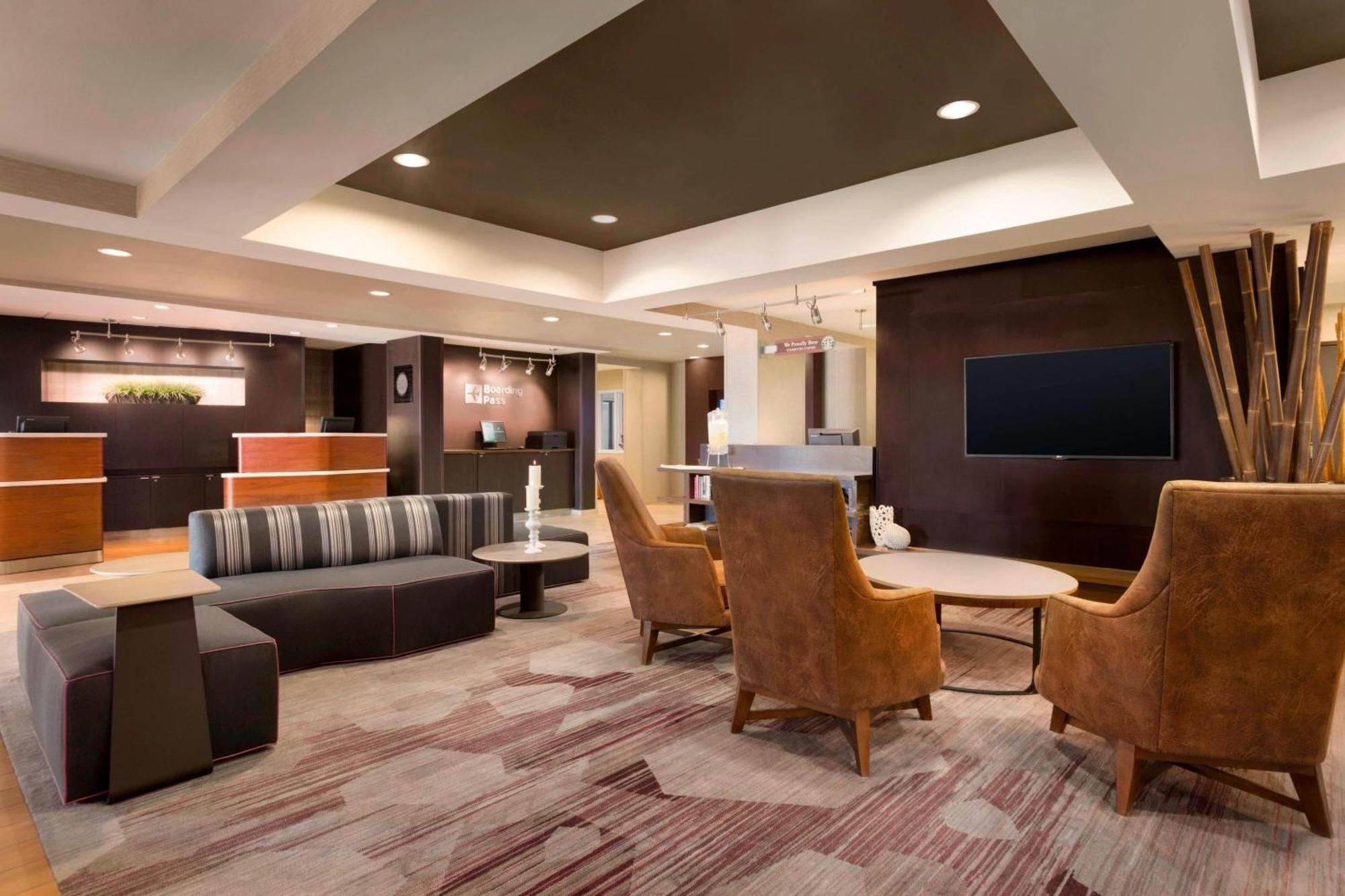 คอร์ตยาร์ด บลูมิงตัน นอร์มอล Hotel บลูมมิงตัน ภายนอก รูปภาพ
