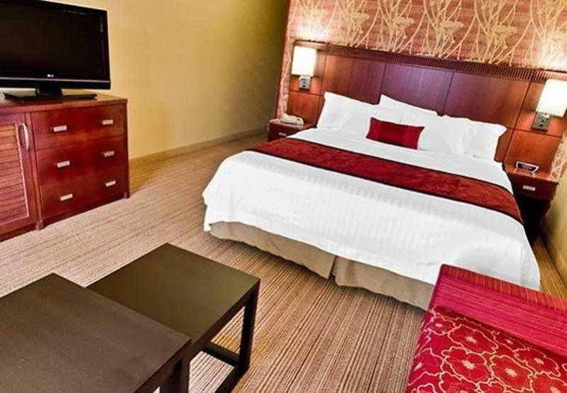 คอร์ตยาร์ด บลูมิงตัน นอร์มอล Hotel บลูมมิงตัน ภายนอก รูปภาพ
